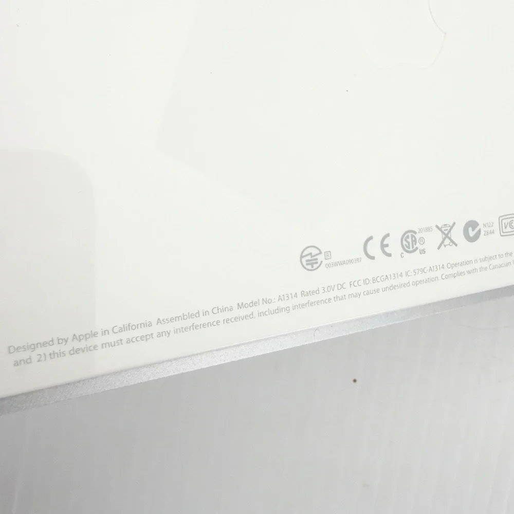 Genuine OEM Apple Wireless Bluetooth QWERTY White Keyboard